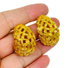 Load image into Gallery viewer, Vintage gold tone hoop basket designer clip on earrings
