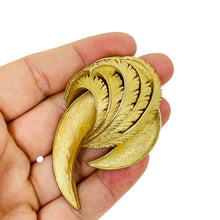 Load image into Gallery viewer, Vintage gold tone leaf designer brooch
