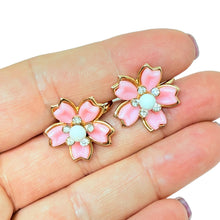 Load image into Gallery viewer, Vintage gold tone lucite small flower designer screw back earrings
