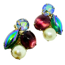 Load image into Gallery viewer, Vintage gold tone navette glass stones pearl designer clip on earrings
