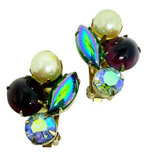 Load image into Gallery viewer, Vintage gold tone navette glass stones pearl designer clip on earrings
