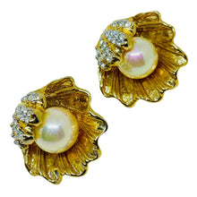 Load image into Gallery viewer, Vintage gold tone pearl rhinestones clam designer clip on earrings
