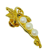 Load image into Gallery viewer, Vintage gold tone pearls pea in a pod designer pin brooch
