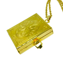 Load image into Gallery viewer, Vintage gold tone picture frame locket designer chain necklace
