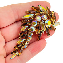 Load image into Gallery viewer, Vintage gold tone rhinestone brooch
