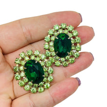 Load image into Gallery viewer, Vintage golden tone emerald green rhinestone designer clip on earrings
