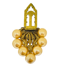 Load image into Gallery viewer, Vintage grape gold tone faux pearls fur clip
