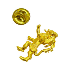 Load image into Gallery viewer, Vintage matte gold lion designer small pin brooch
