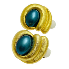 Load image into Gallery viewer, Vintage matte gold modernist designer runway clip on earrings
