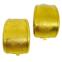 Load image into Gallery viewer, Vintage matte gold tone textured designer clip on earrings
