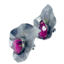 Load image into Gallery viewer, Vintage silver tone pink glass leaf designer clip on earrings
