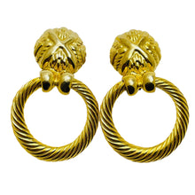 Load image into Gallery viewer, Vintsge gold tone door knocker clip on earrings
