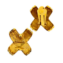 Load image into Gallery viewer, Vtg ESSEX gold rhinestone designer runway clip on earrings
