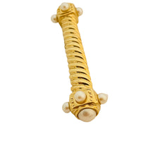 Load image into Gallery viewer, Vtg gold pearl bar designer runway brooch
