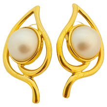 Load image into Gallery viewer, Vtg gold pearl leaf pierced earrings designer runway

