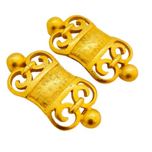 Load image into Gallery viewer, Vintage matte gold Etruscan style designer runway clip on earrings
