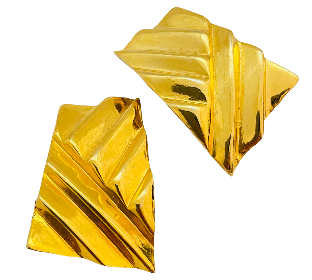 Vintage gold modernist geometric designer runway clip on earrings