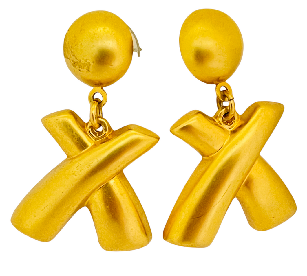 Vintage gold modernist dangle designer runway pierced earrings