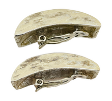 Load image into Gallery viewer, Vintage silver tone modernist designer runway clip on earrings
