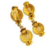 Load image into Gallery viewer, Vintage gold pearl rhinestone designer runway clip on earrings
