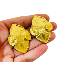 Load image into Gallery viewer, Vintage matte gold etruscan clip on designer runway earrings
