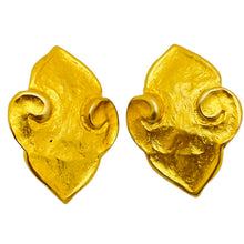 Load image into Gallery viewer, Vintage matte gold etruscan clip on designer runway earrings
