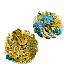 Load image into Gallery viewer, Vintage MIRIAM HASKELL gold flower clip on designer runway earrings
